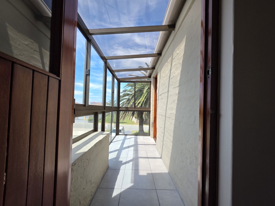 5 Bedroom Property for Sale in Bayview Western Cape